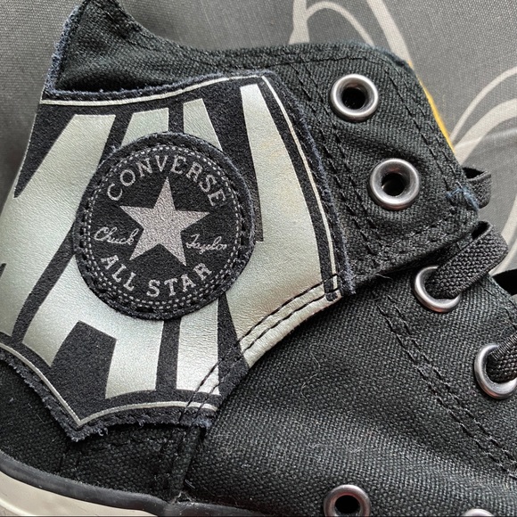 Batman *Limited Edition* All-Star Converse - Picture 3 of 16